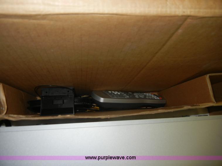 image for item U9882 Yamaha DVX-C300SW DVD home theater sound system