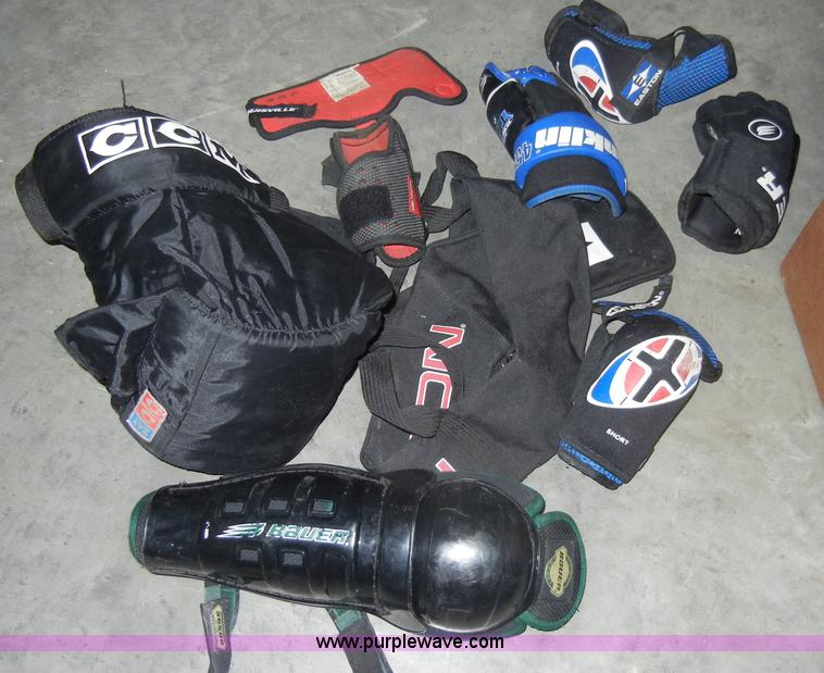 image for item U9886 Assorted hockey equipment