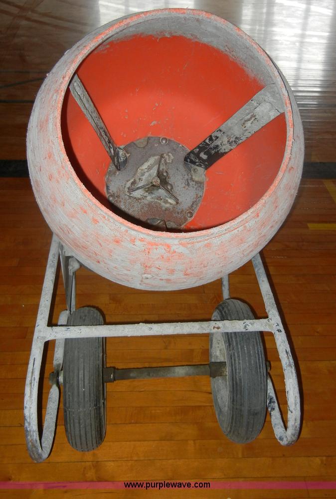 image for item U9951 Kushlan plastic portable mixer