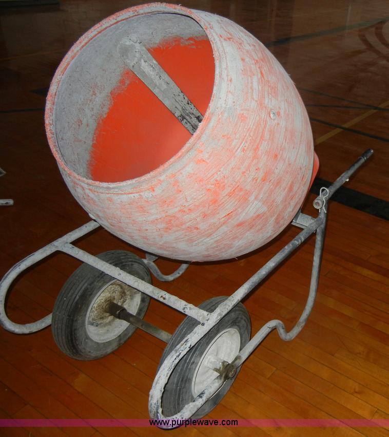 image for item U9951 Kushlan plastic portable mixer