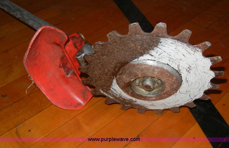 image for item U9952 Red Max SGC2200L reciprocating saw