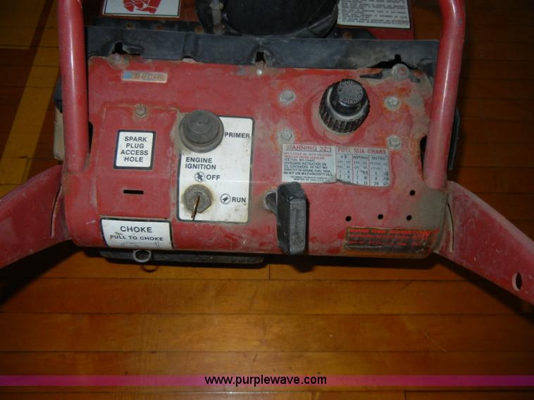 image for item U9956 Snapper 3201 20" snow blower