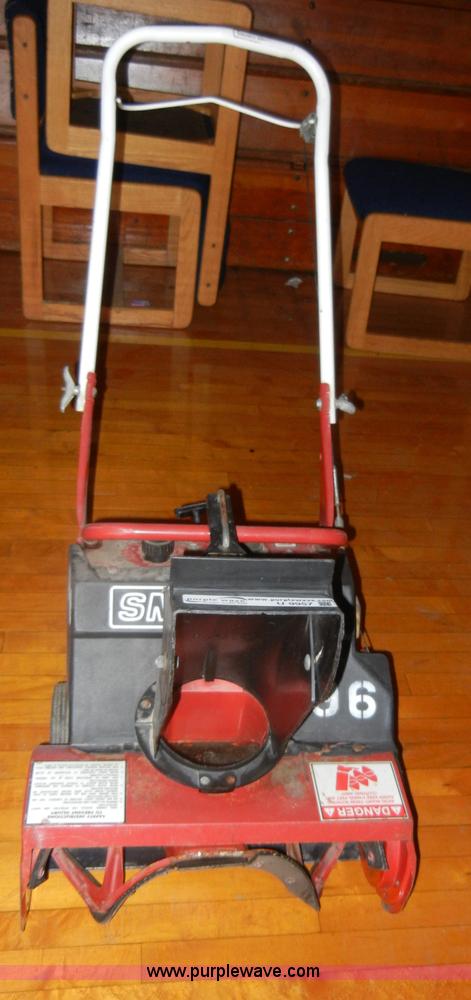 image for item U9957 Snapper 3201 20" snow blower