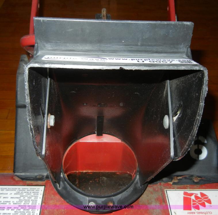 image for item U9957 Snapper 3201 20" snow blower