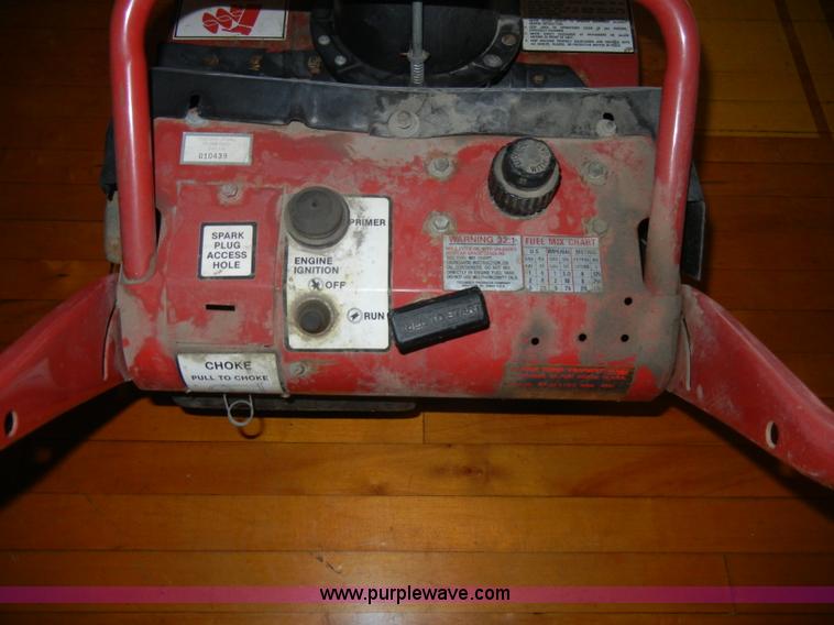 image for item U9957 Snapper 3201 20" snow blower