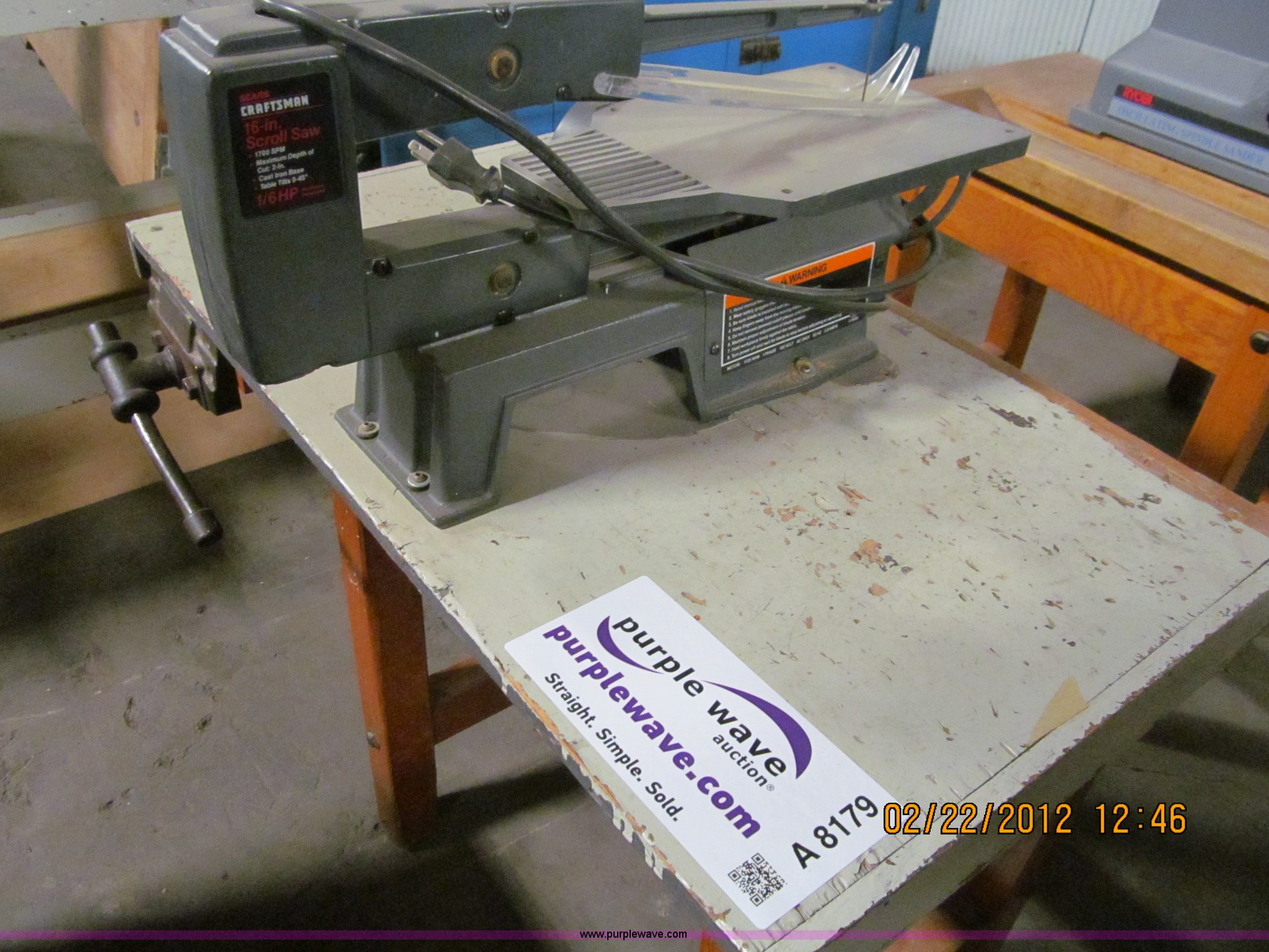 Sears Craftsman 16" scroll saw with bench in Des Moines, IA Item