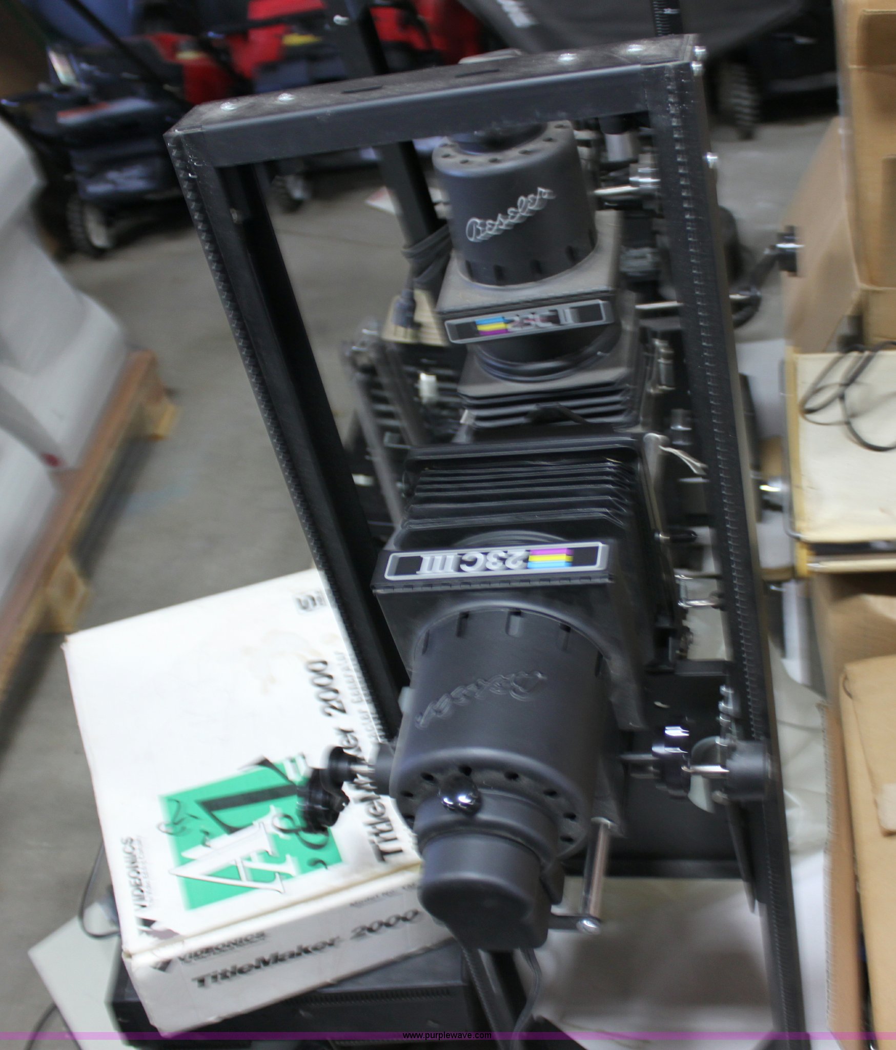 Assorted dark room equipment in Newton, KS Item L9520 sold Purple Wave