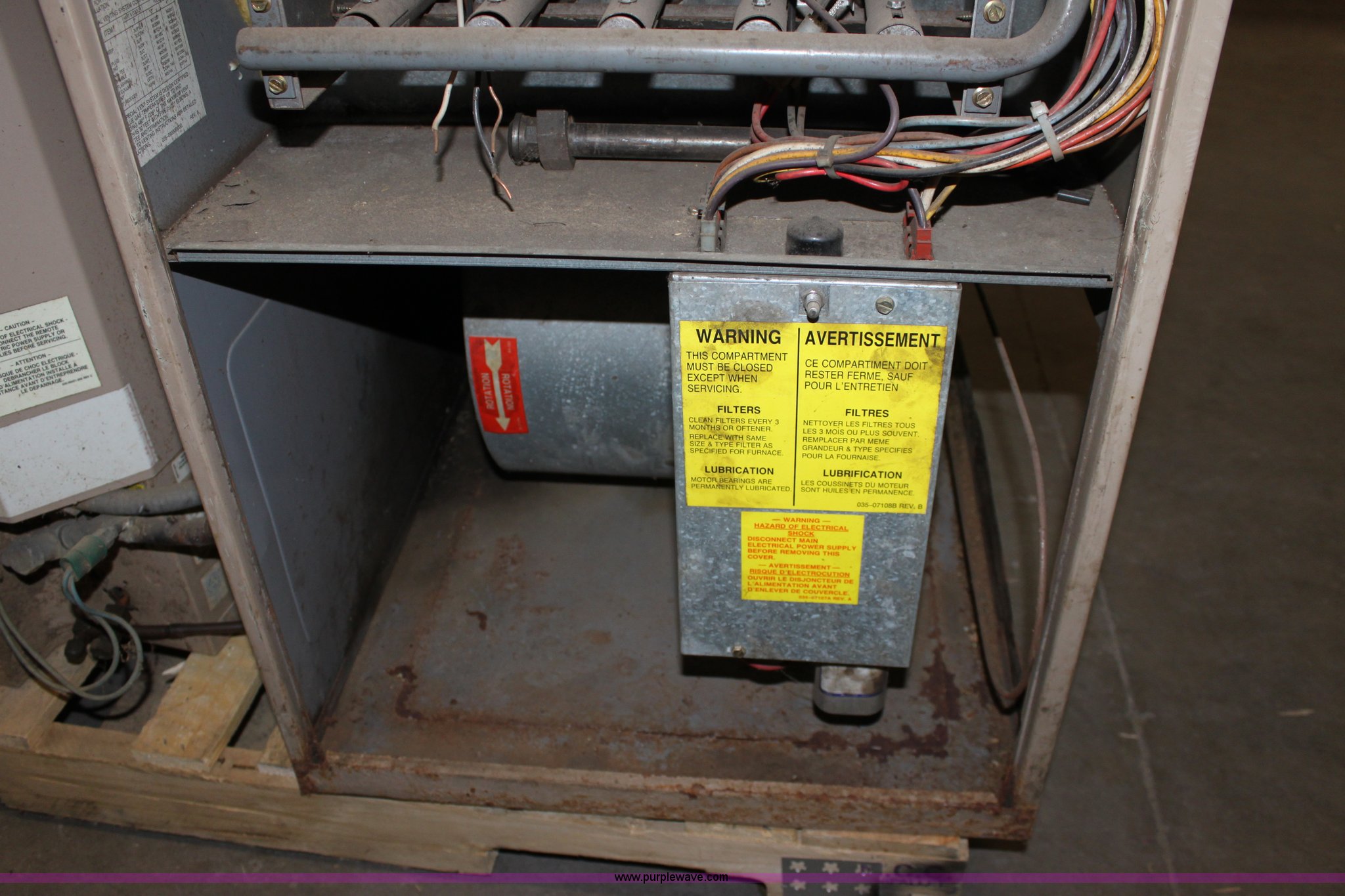 York Stellar natural gas furnace in Newton, KS Item L9528 sold Purple Wave