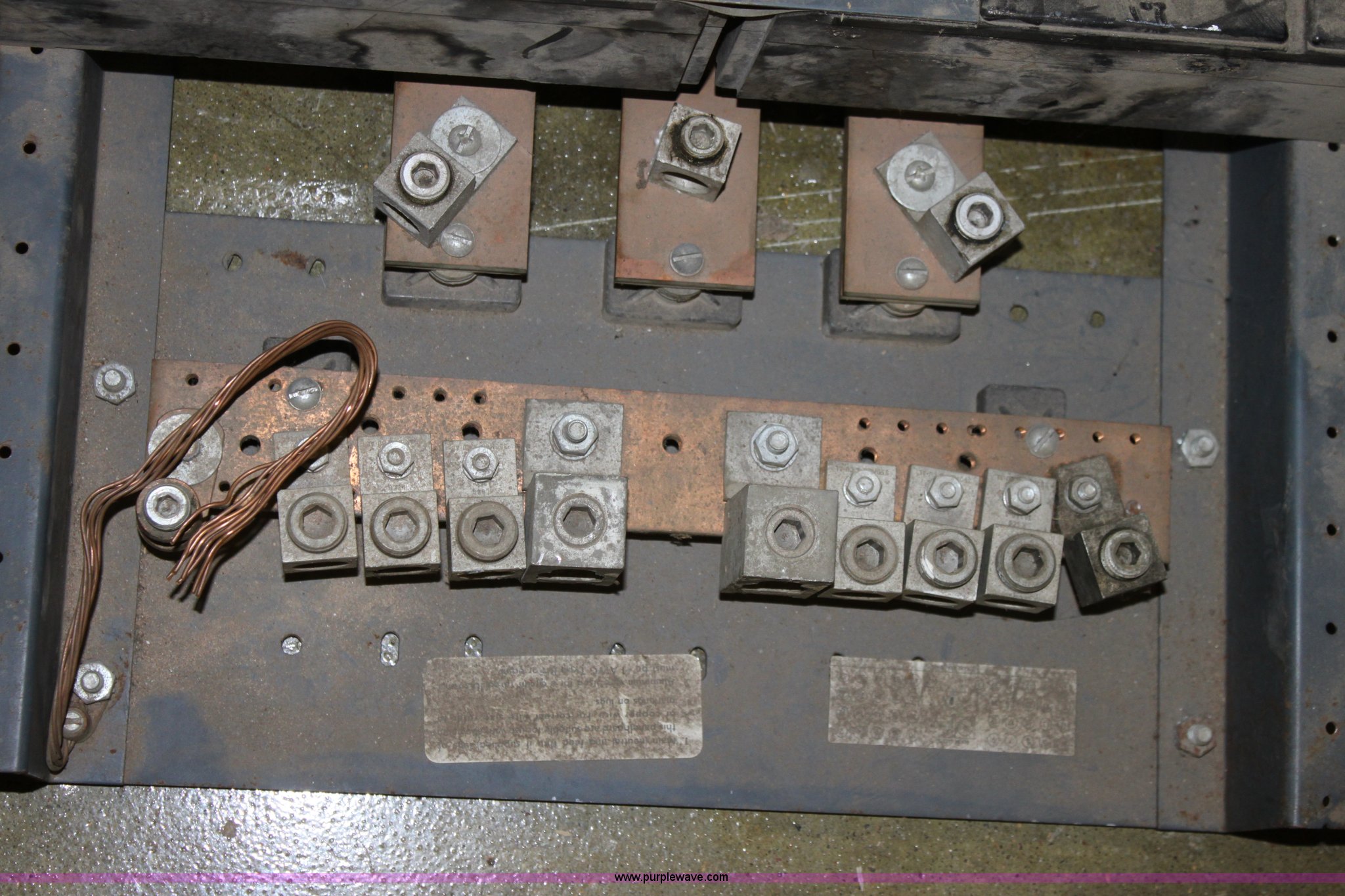 GE circuit breaker panel in Hutchinson, KS Item L9589 sold Purple Wave