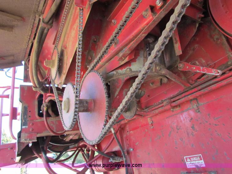 image for item A3593 1986 Case IH 1680 combine