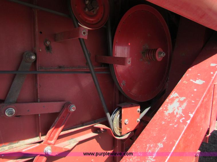 image for item A3593 1986 Case IH 1680 combine