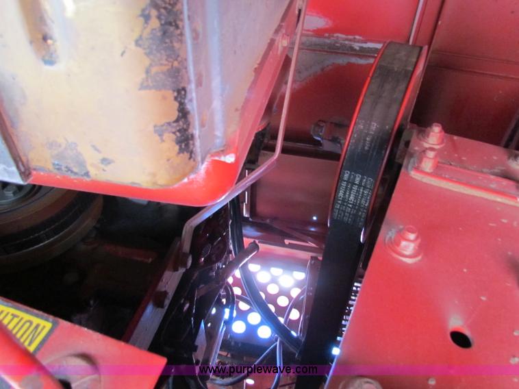 image for item A3593 1986 Case IH 1680 combine