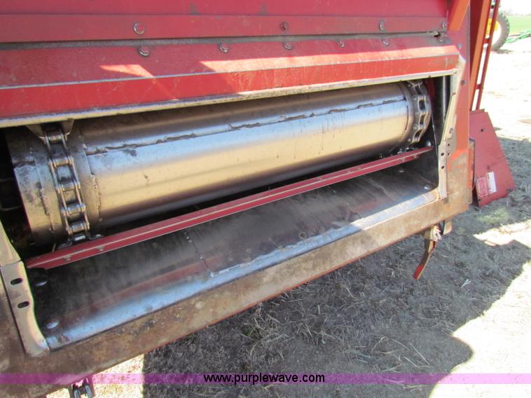 image for item A3593 1986 Case IH 1680 combine