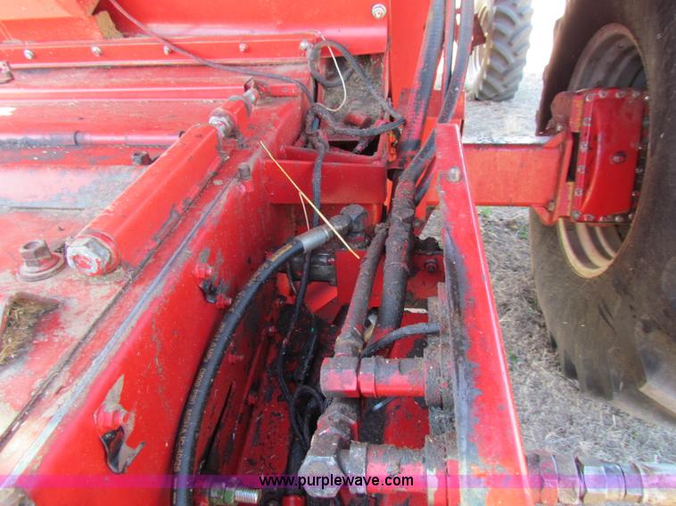 image for item A3593 1986 Case IH 1680 combine