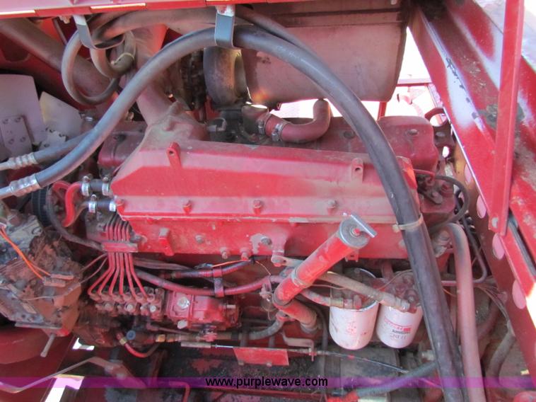 image for item A3593 1986 Case IH 1680 combine