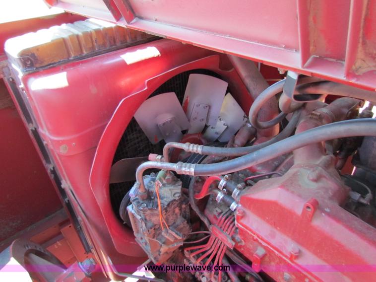 image for item A3593 1986 Case IH 1680 combine