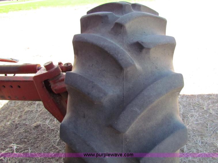 image for item A3593 1986 Case IH 1680 combine