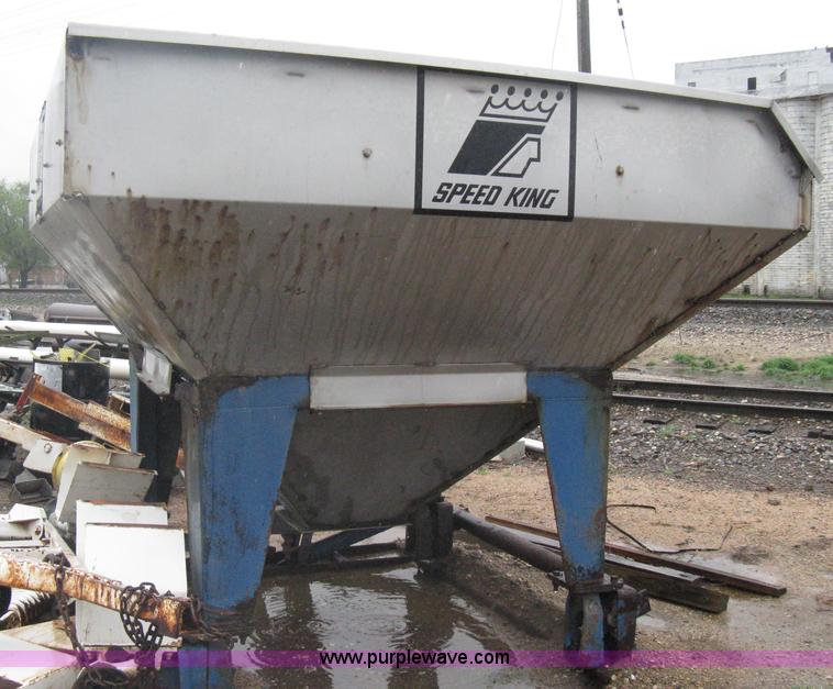 image for item A6135 Speed King five ton stainless steel fertilizer weigh hopper