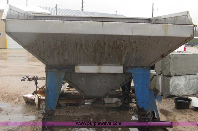 image for item A6135 Speed King five ton stainless steel fertilizer weigh hopper