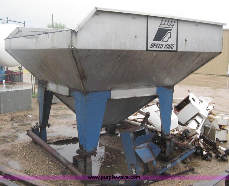 image for item A6135 Speed King five ton stainless steel fertilizer weigh hopper