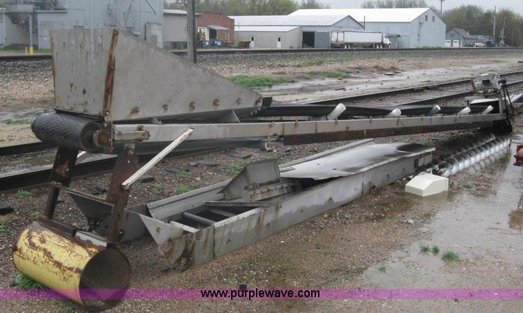 image for item A6136 Speed King 26' stainless steel fertilizer conveyor