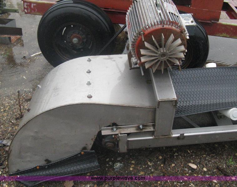 image for item A6136 Speed King 26' stainless steel fertilizer conveyor