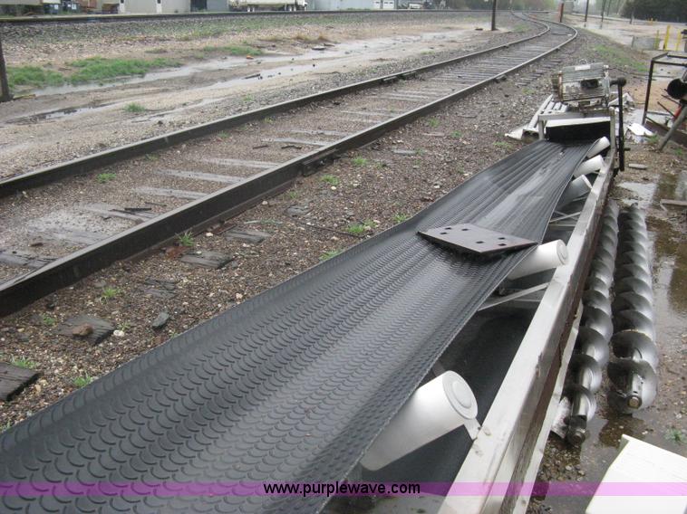 image for item A6136 Speed King 26' stainless steel fertilizer conveyor