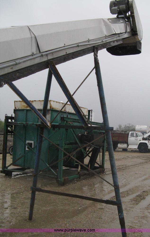 image for item A6139 25'L stainless steel fertilizer conveyor