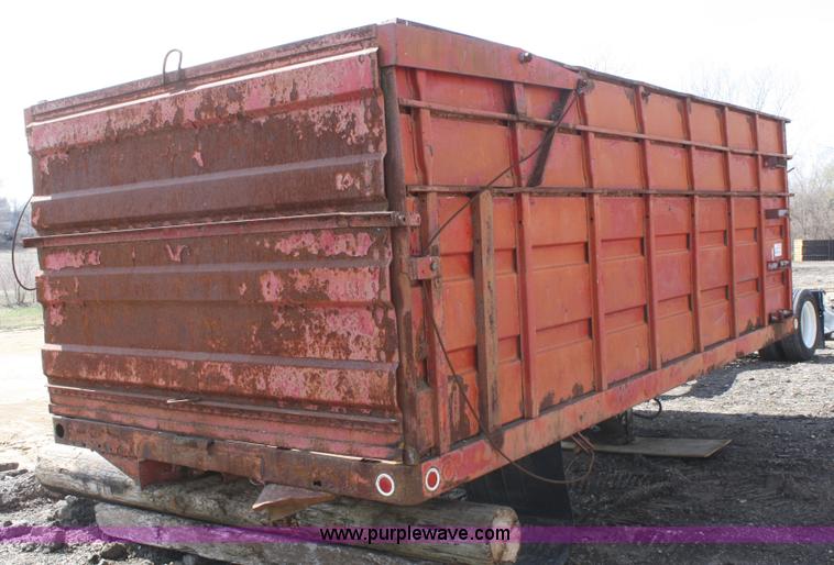 image for item A6803 Truck bed with hoist and pump