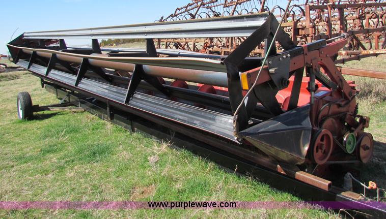 image for item B1061 Case 1010 30' platform header