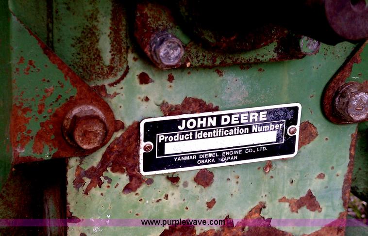image for item B1062 1984 John Deere 1050 MFWD tractor