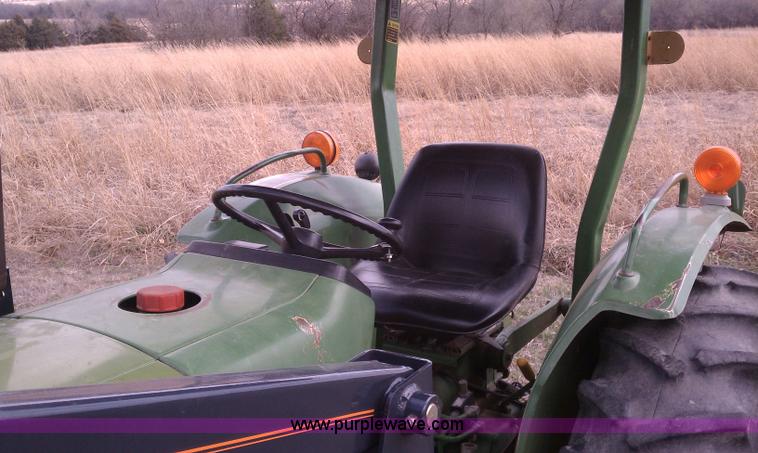 image for item B1062 1984 John Deere 1050 MFWD tractor