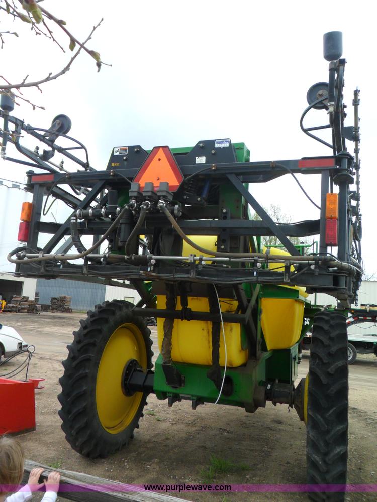 image for item B1091 2005 Top Air TA1200 sprayer