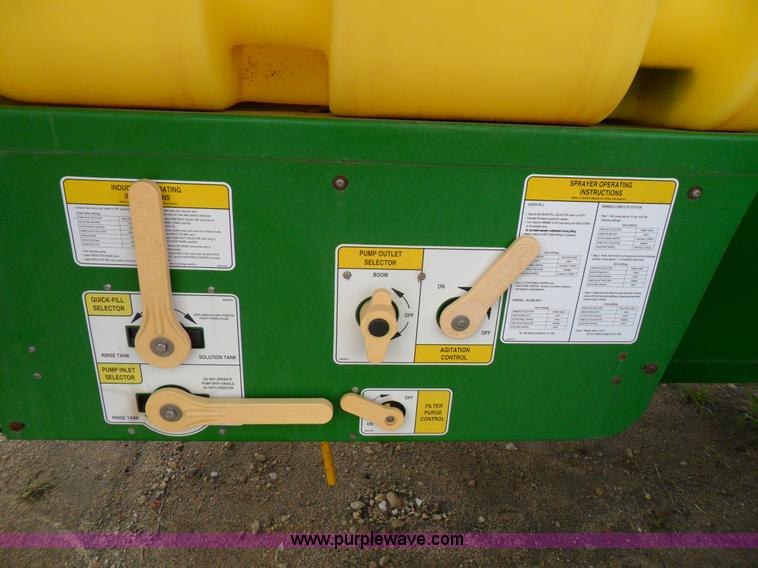 image for item B1091 2005 Top Air TA1200 sprayer