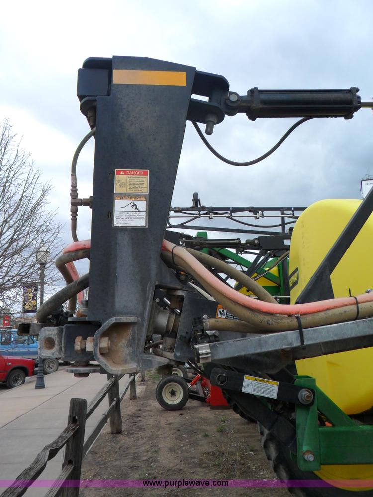 image for item B1092 2005 Bestway Field-Pro III sprayer