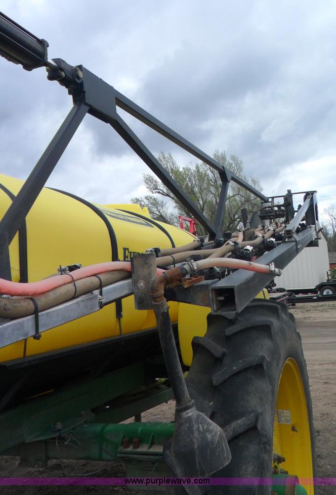 image for item B1092 2005 Bestway Field-Pro III sprayer