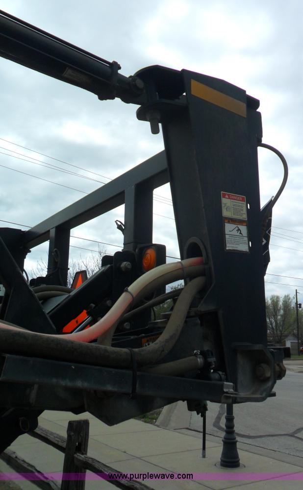 image for item B1092 2005 Bestway Field-Pro III sprayer