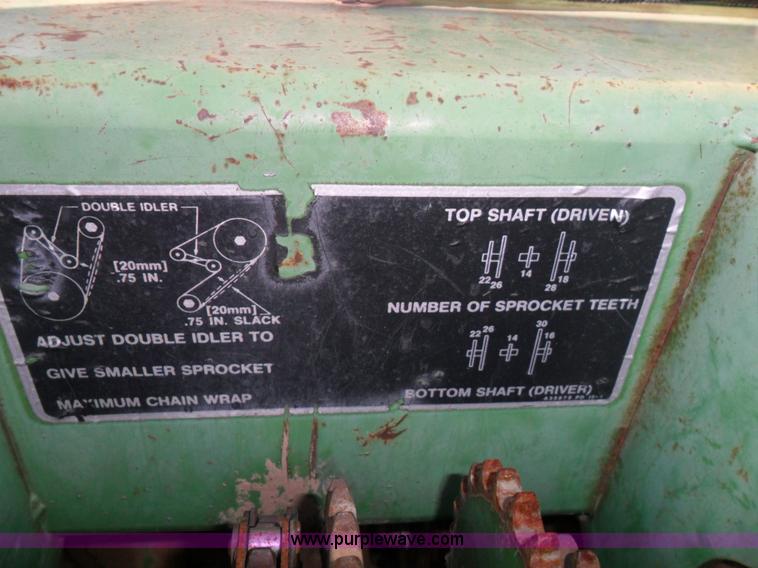 image for item B1093 John Deere 7000 8R30 planter