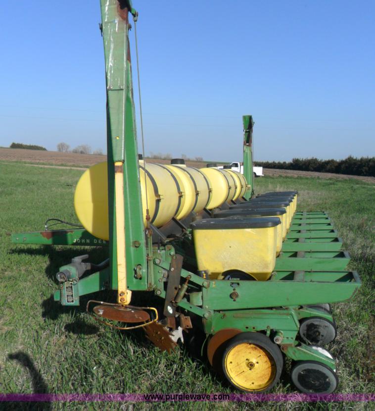 image for item B1093 John Deere 7000 8R30 planter