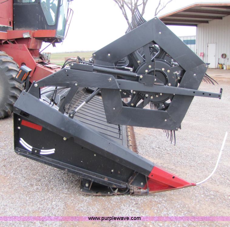 image for item B2258 2006 Case IH 2062 36' flex draper head