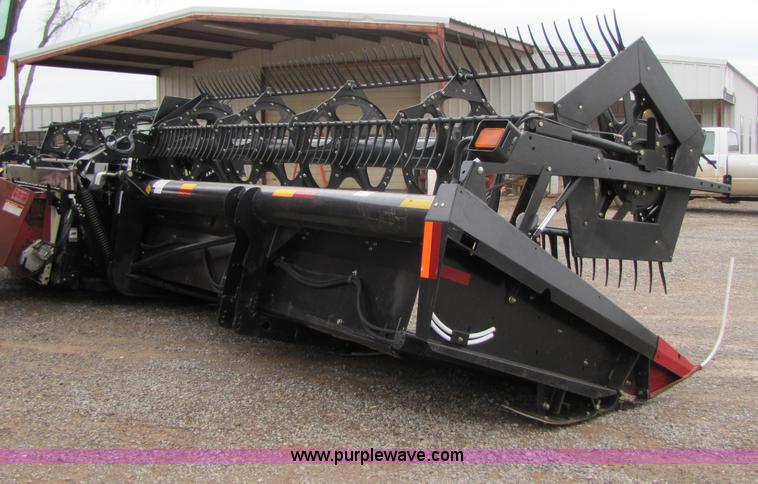 image for item B2258 2006 Case IH 2062 36' flex draper head