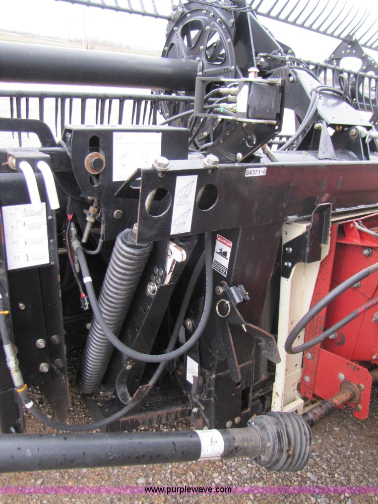 image for item B2258 2006 Case IH 2062 36' flex draper head