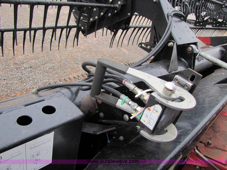 image for item B2258 2006 Case IH 2062 36' flex draper head