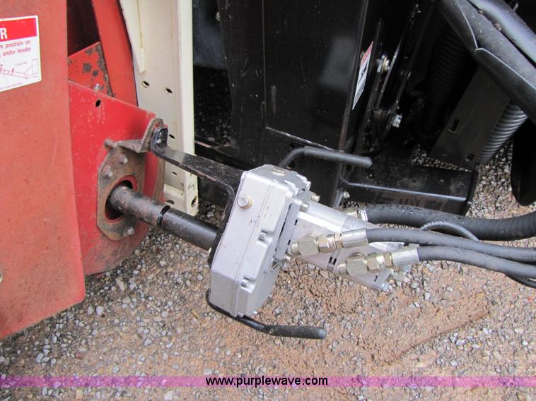 image for item B2258 2006 Case IH 2062 36' flex draper head