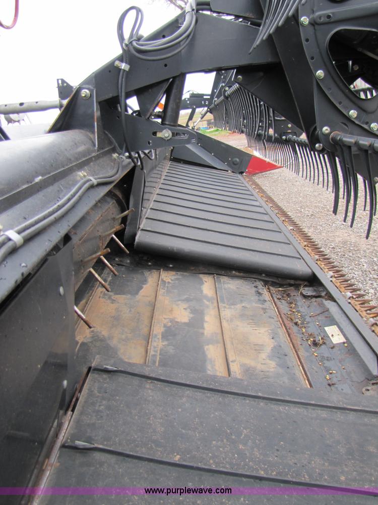 image for item B2258 2006 Case IH 2062 36' flex draper head