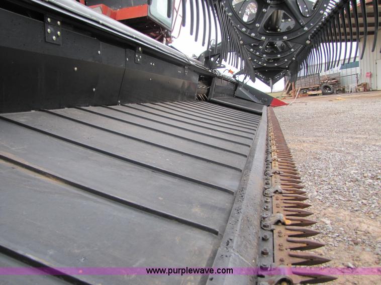 image for item B2258 2006 Case IH 2062 36' flex draper head