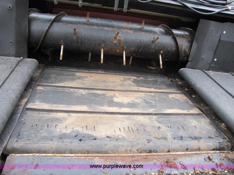 image for item B2258 2006 Case IH 2062 36' flex draper head