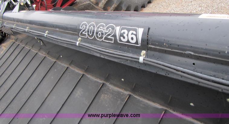 image for item B2258 2006 Case IH 2062 36' flex draper head