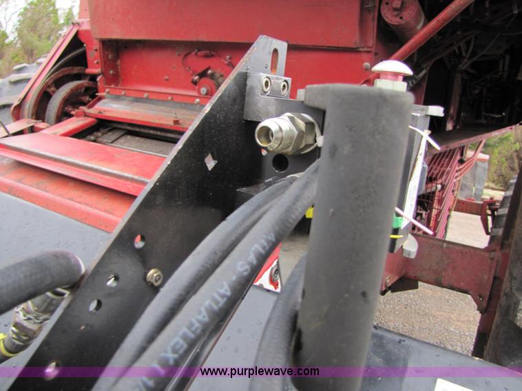 image for item B2258 2006 Case IH 2062 36' flex draper head