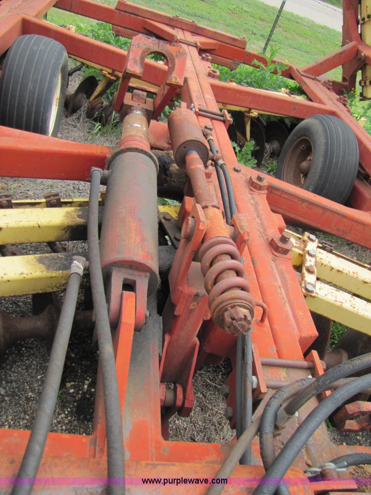 image for item B2266 New Holland TD200 24' disk